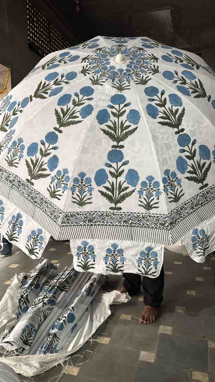 KarnisUmbrellaWorks31